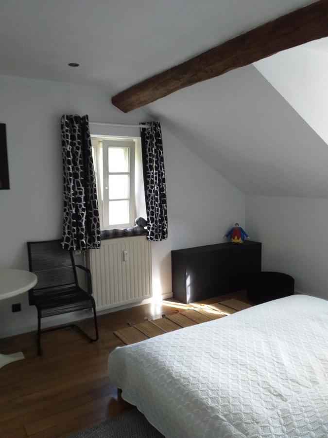 Maison De Vacances, Gite "Le Vieux Logis" A Profondeville Luaran gambar