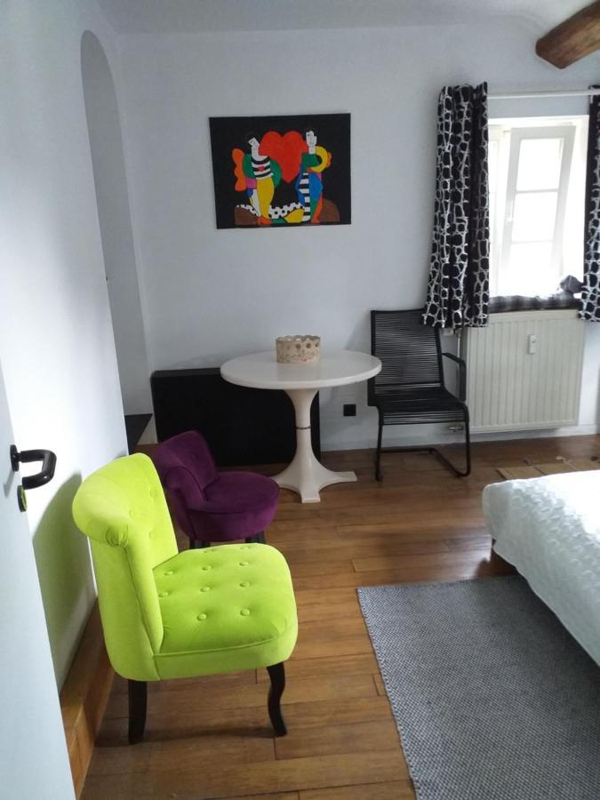 Maison De Vacances, Gite "Le Vieux Logis" A Profondeville Luaran gambar