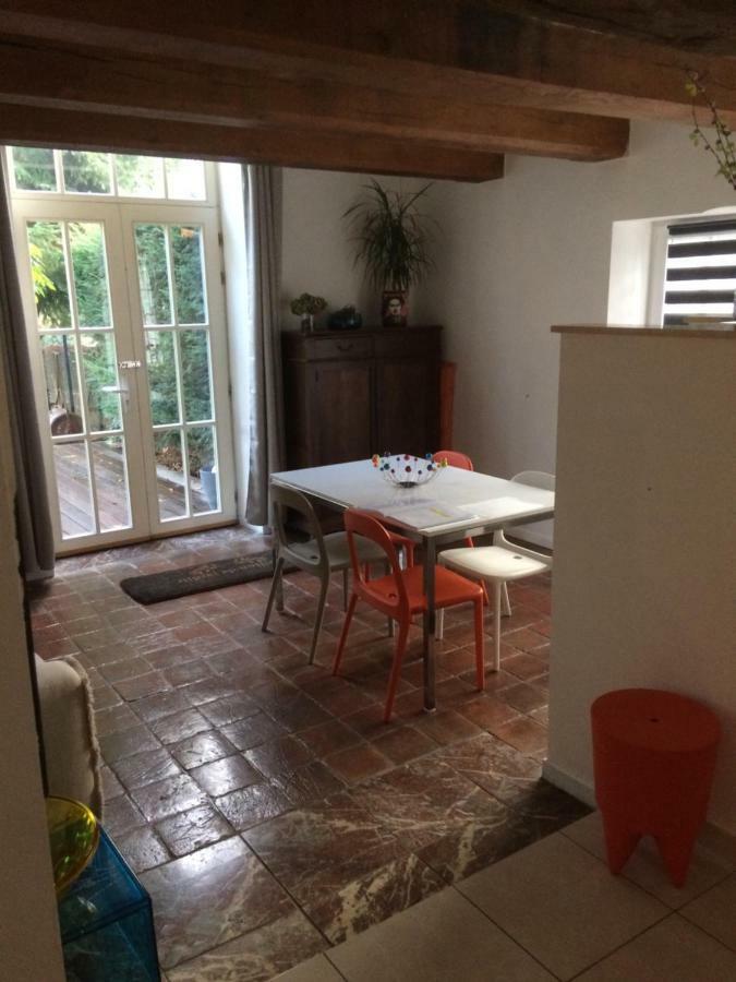 Maison De Vacances, Gite "Le Vieux Logis" A Profondeville Luaran gambar